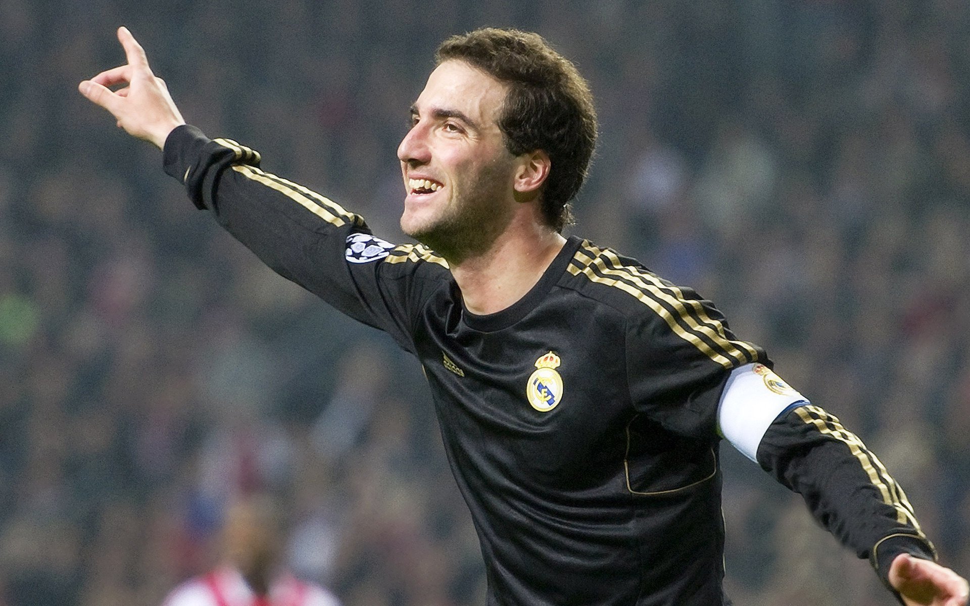 半岛体育入口-包含贝林厄姆出色防守球迷热议的词条